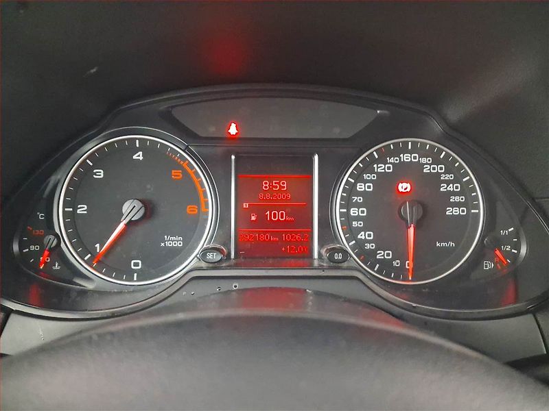 Audi Q5 (2009) 2.0 TDI, 4X4, Tempomat - fotka 11 z 18