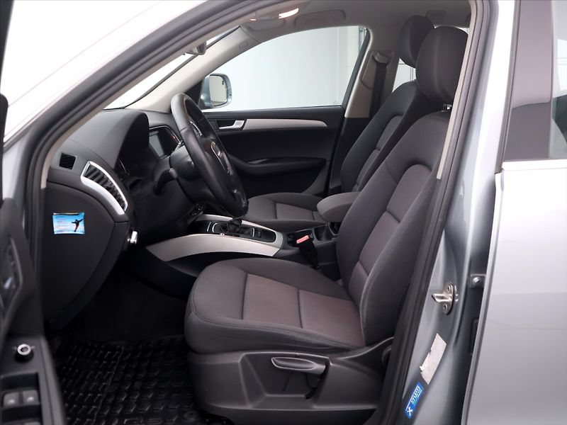 Audi Q5 2,0 TDI 125kW Quattro CZ - fotka 10 z 33