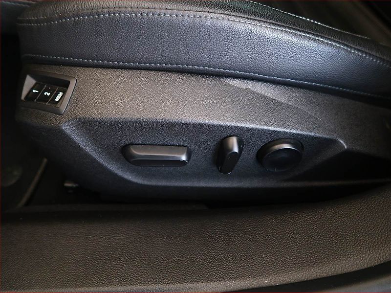 Opel Insignia (2013) 2.0 CDTI, Navi, Xenony - fotka 15 z 16
