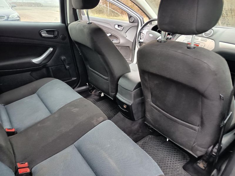 Ford Mondeo (2008) 2.0 TDCI Aotomat! - fotka 29 z 31