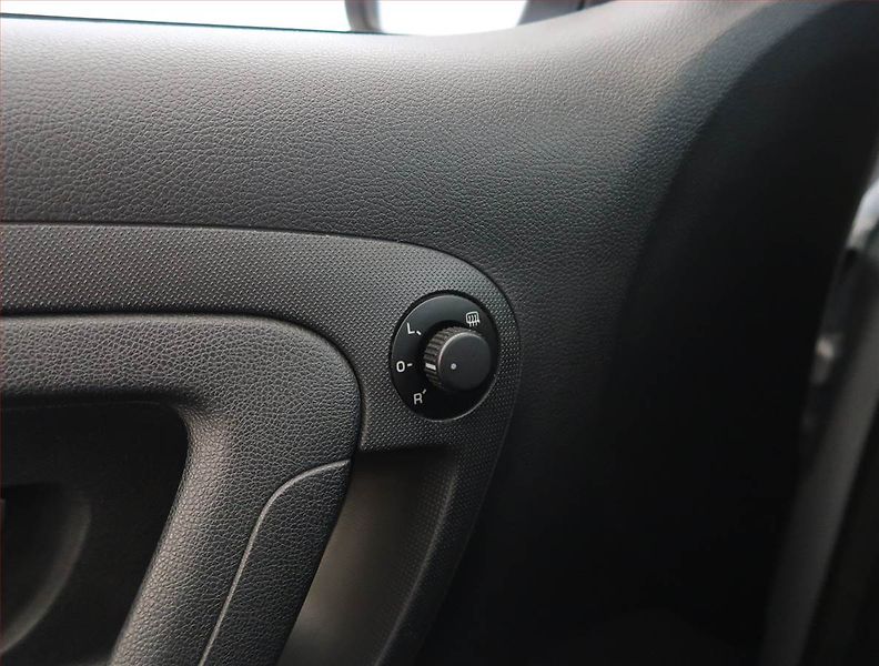 Škoda Fabia (2010) 1.2 TSI, Serv.kniha, nová STK - fotka 15 z 15