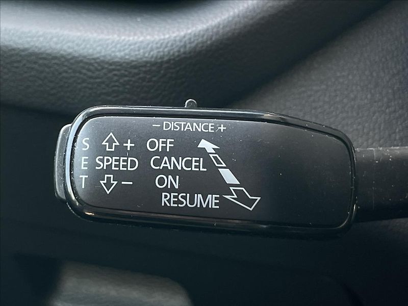 Škoda Octavia 2,0 TDI DSG 4x4 Style Plus LED - fotka 11 z 23