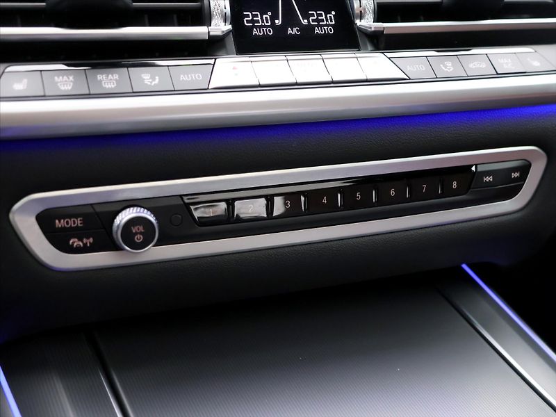 BMW X5 3,0 40d Xdrive AT Pano DPH - fotka 36 z 54