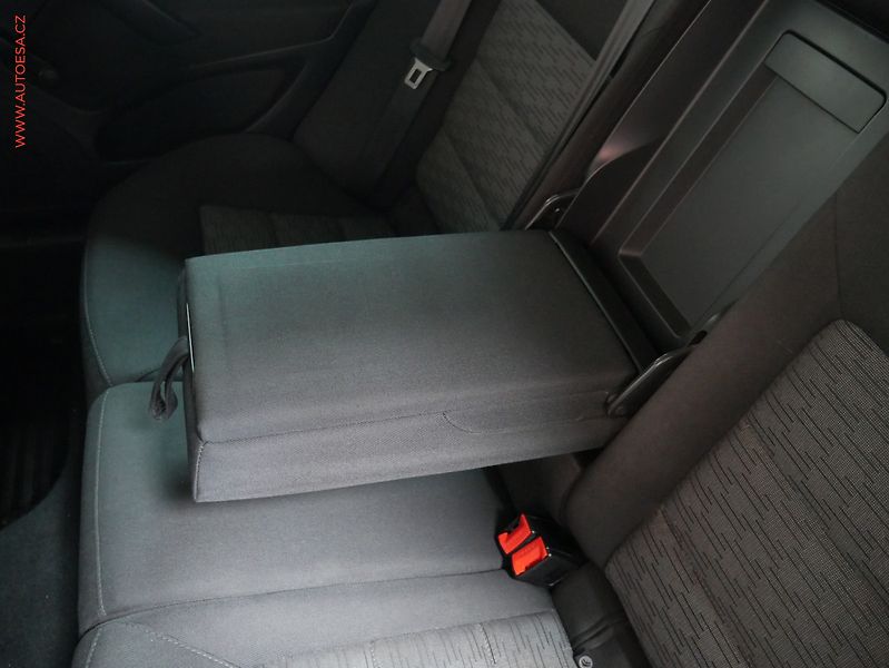 Škoda Octavia (2012) 2.0 TDi, 2.maj,ČR, Klima - fotka 20 z 20