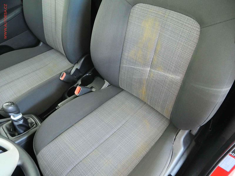 Kia Venga (2010) 1.4CVVT, 2.maj,ČR, AC - fotka 9 z 18