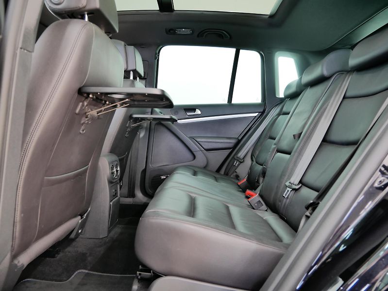 Volkswagen Tiguan - fotka 23 z 25