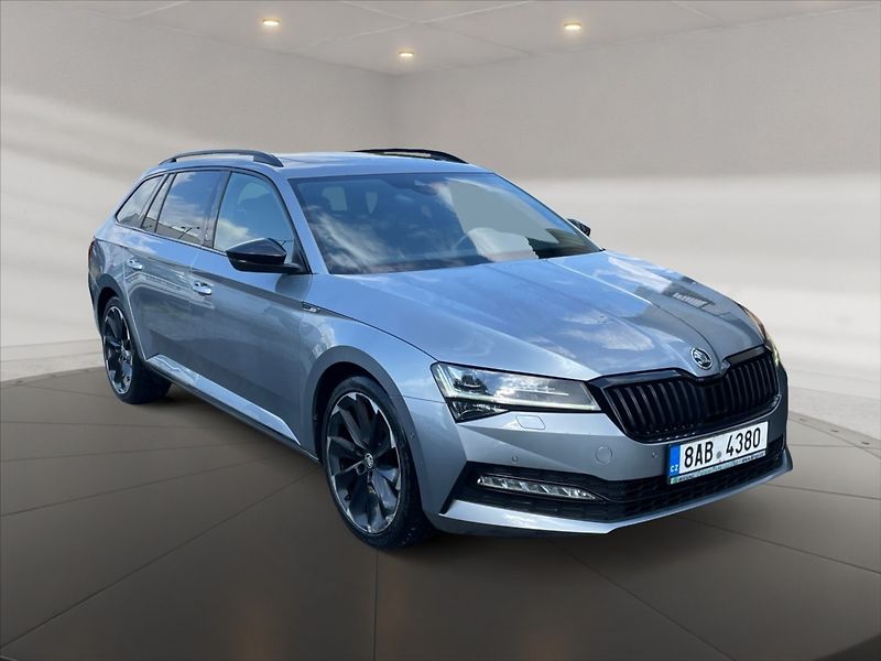 Škoda Superb 2,0 TDI Sportline 4x4 DSG - fotka 1 z 11