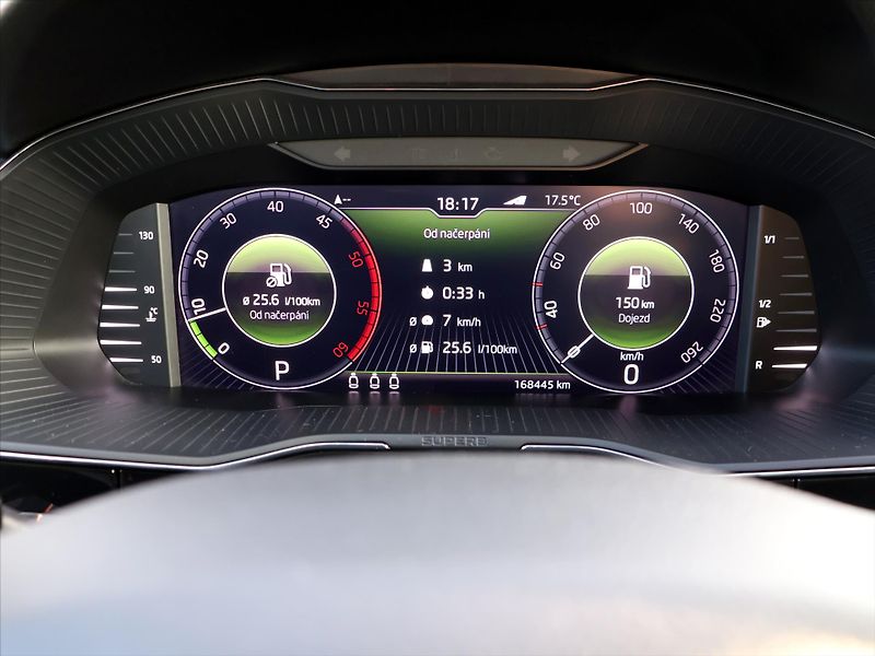 Škoda Superb 2,0 TDI DSG L&K CZ DPH - fotka 11 z 22