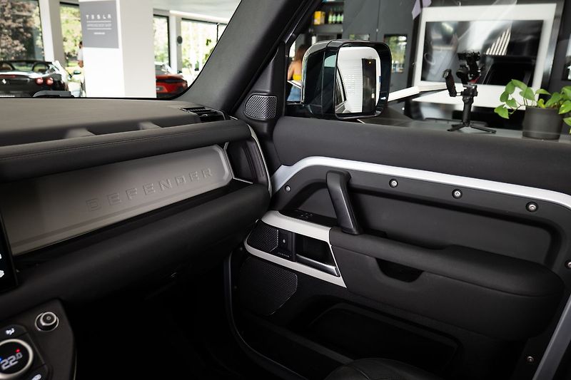 Land Rover Defender D300/Meridian/360 - fotka 18 z 23