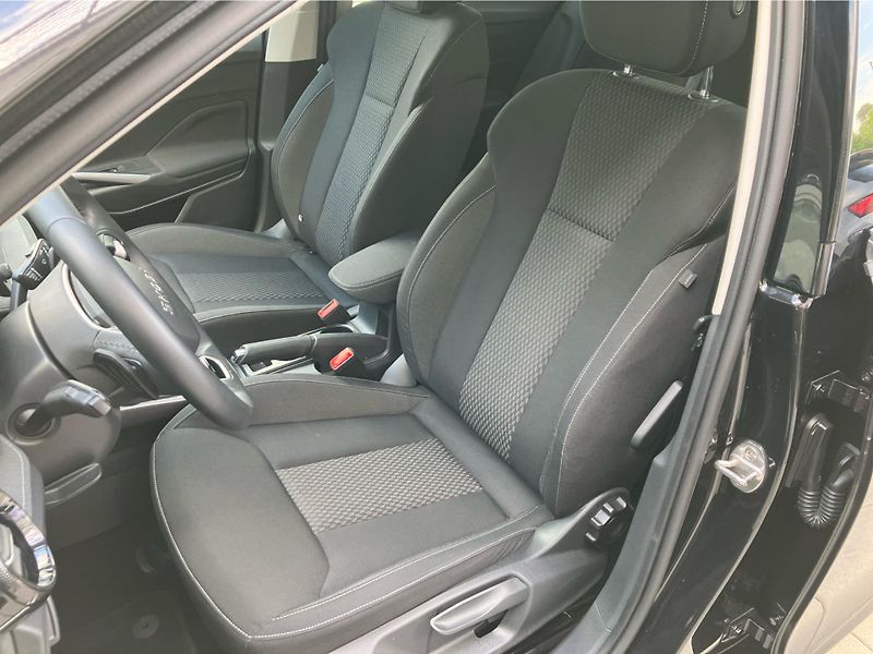 Škoda Fabia 1.0 TSI 85 kW Top Selection DS - fotka 24 z 29