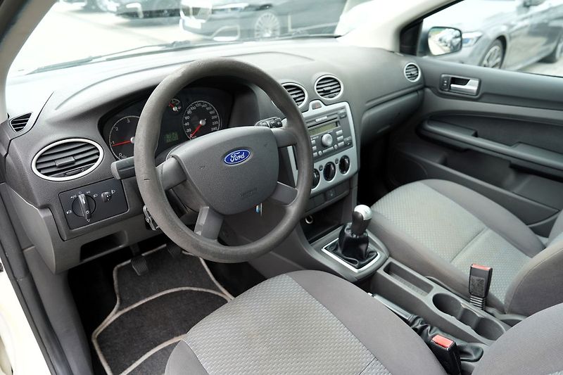 Ford Focus 1.8 TDCI/klima/stereo/nová STK - fotka 21 z 35