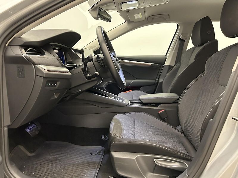 Škoda Octavia 2.0 TDI Style - fotka 7 z 27