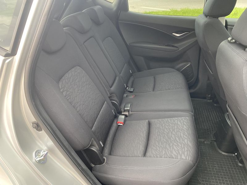 Hyundai ix20 1.6 CRDi, PREMIUM, PANORAMA!! - fotka 36 z 44