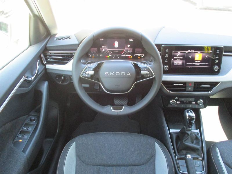 Škoda Kamiq Top Selection 1,0 TSI/85 kW au - fotka 11 z 15