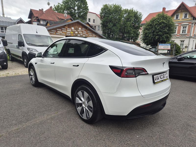 Tesla Model Y LONG RANGE DUAL MOTOR TZ 91 % - fotka 4 z 50