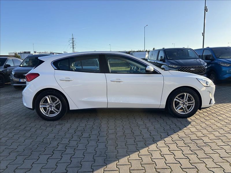 Ford Focus 1,5 Ecoblue 88 kW Titanium DPH - fotka 6 z 31