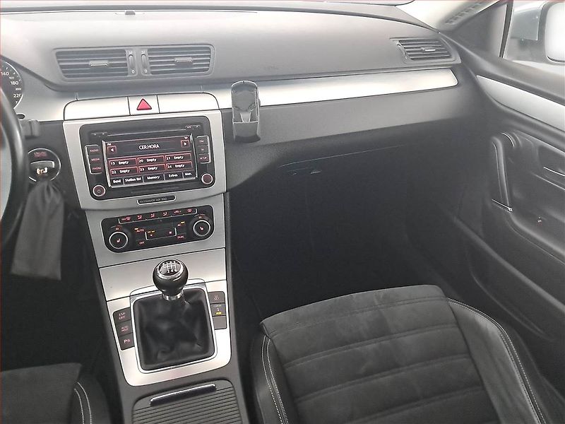 Volkswagen Passat CC (2010) 2.0 TDI, Navi, Xenony - fotka 8 z 24