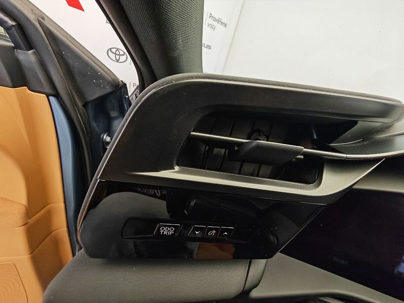 Lexus RZ 450e 450e DIRECT4 LUXURY Elektro 15 - fotka 26 z 39