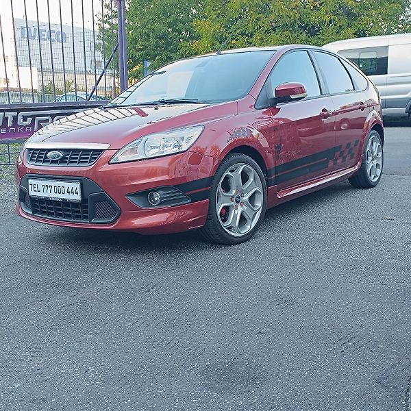 Ford Focus  Titanium,1.8/92kW, benzin - fotka 2 z 26