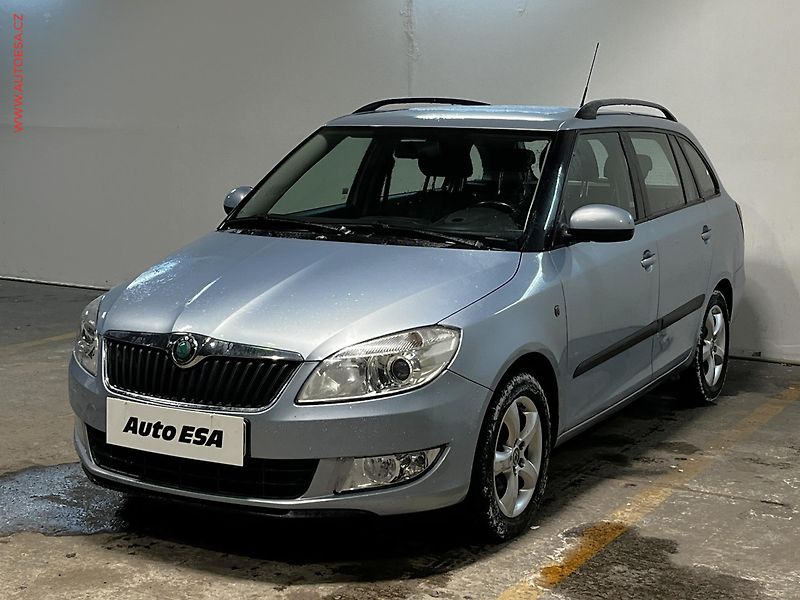 Škoda Fabia (2010) 1.2 TSI, ČR, Elegance - fotka 3 z 15