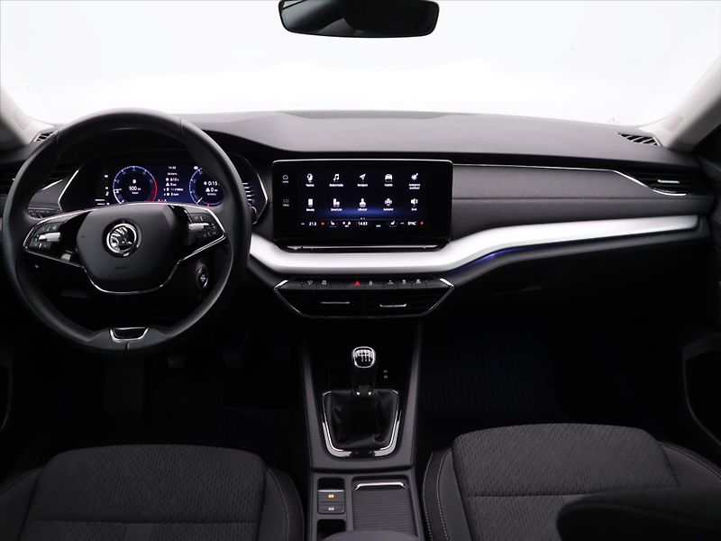 Škoda Octavia 1,5 TSI 110kW Style Aut.klima - fotka 23 z 31