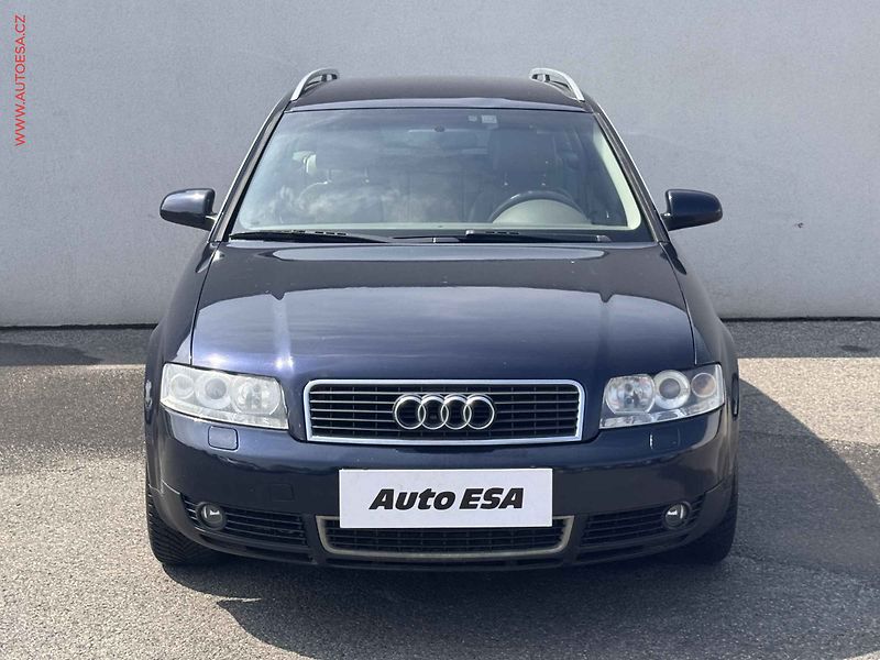 Audi A4 (2002) 2.0i, Kůže - fotka 2 z 14
