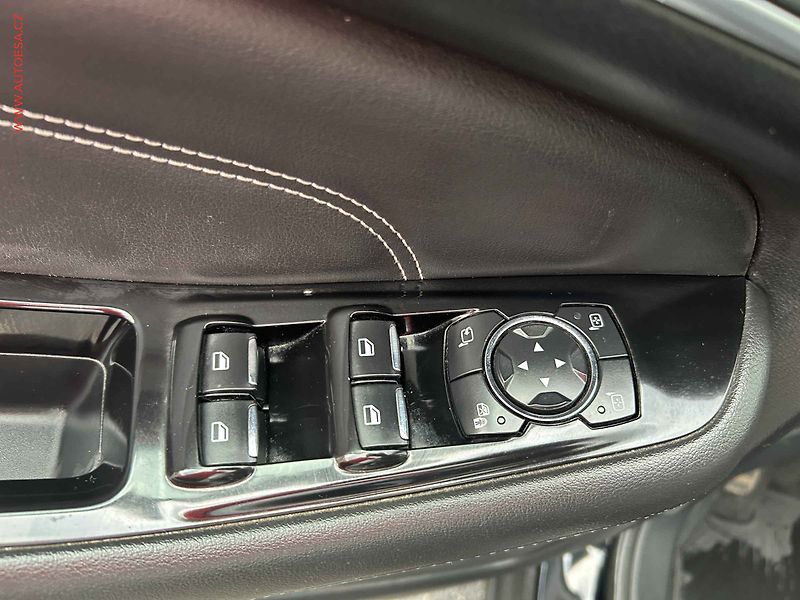 Ford Galaxy (2015) 2.0 TDCI 7míst, ČR, AT - fotka 11 z 19