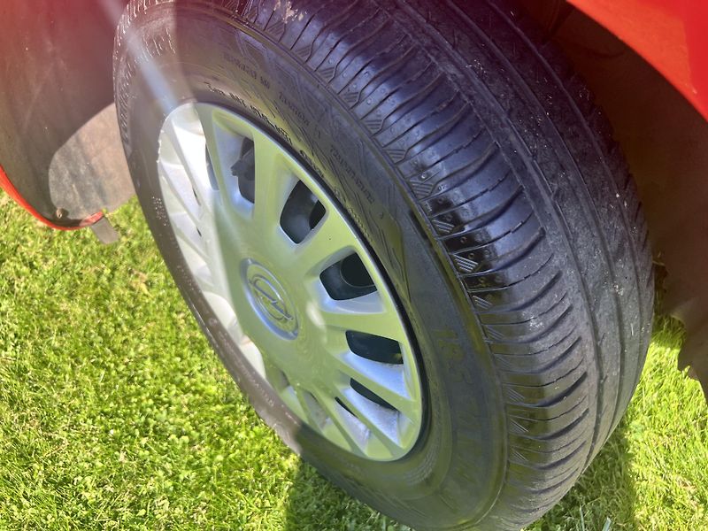 Opel Corsa 1,0 48KW,KLIMA,77TKM,1MAJITEL - fotka 32 z 34