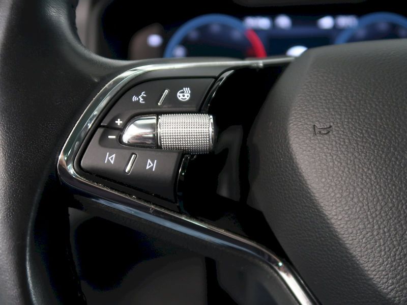 Škoda Karoq (2022) STYLE 2.0TDI 85KW - fotka 21 z 44