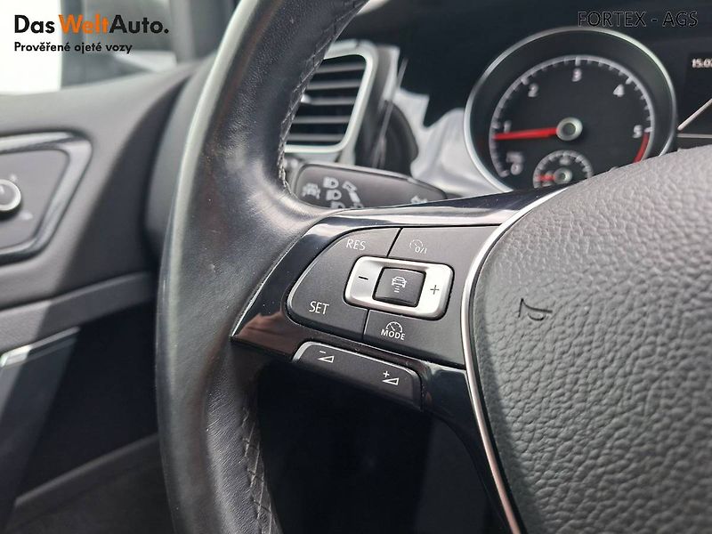 Volkswagen Golf (2014) Variant, 2.0 TDI,110kW,4Motion - fotka 23 z 29