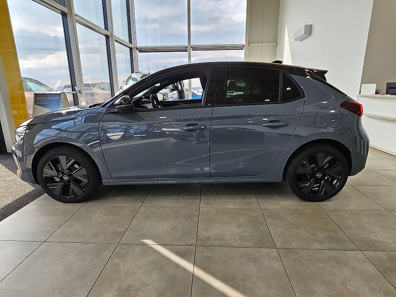 Opel Corsa Electric GS 156 k - fotka 2 z 28