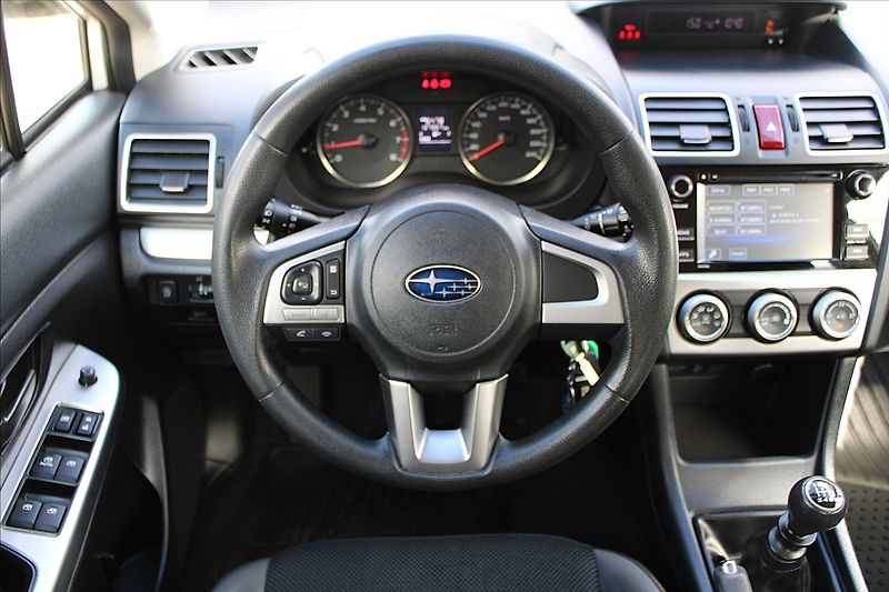 Subaru XV 2,0 i  ČR,1.MAJITEL,4x4 - fotka 10 z 25