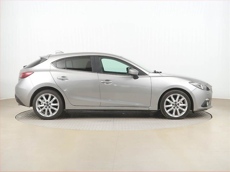 Mazda 3 (2015) 2.0 Skyactiv-G, Navi - fotka 6 z 16