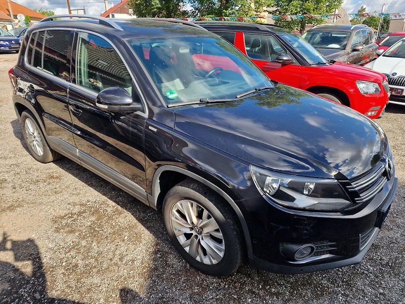 Volkswagen Tiguan 2,0TDI 4x4 LIFE NAVI TZ - fotka 3 z 19