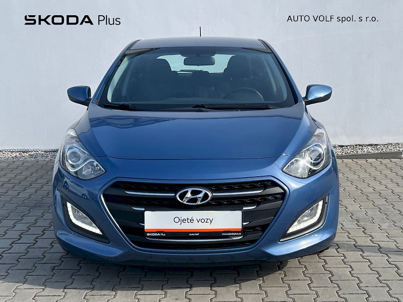 Hyundai i30 (2016) Trikolor 1.6 CRDi 81kW 6° manu - fotka 4 z 27