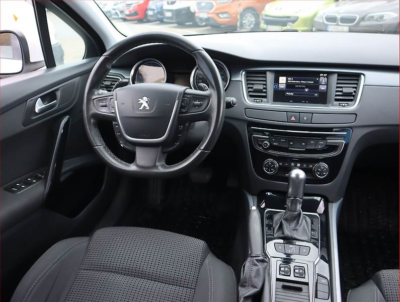 Peugeot 508 (2015) 2.0 HDi, Automat, Navi - fotka 7 z 21