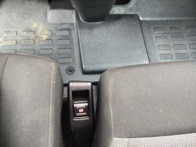 Opel Vivaro e, navigace, 9míst - fotka 19 z 27