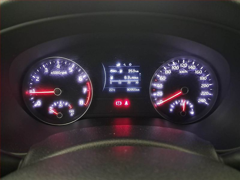 Kia Sportage (2017) 1.6 GDI - fotka 11 z 17
