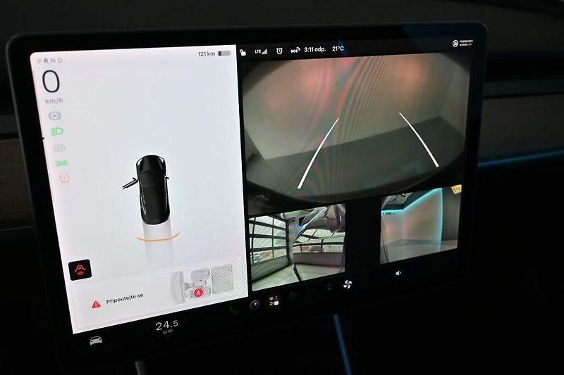 Tesla Model 3 (2019) AWD DUALMOTOR 350 KW LED Kamer - fotka 29 z 36