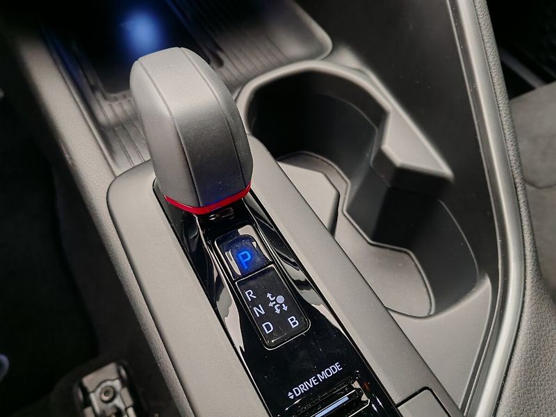 Toyota C-HR 2.0 PHEV 4x2 GR SPORT - fotka 46 z 49