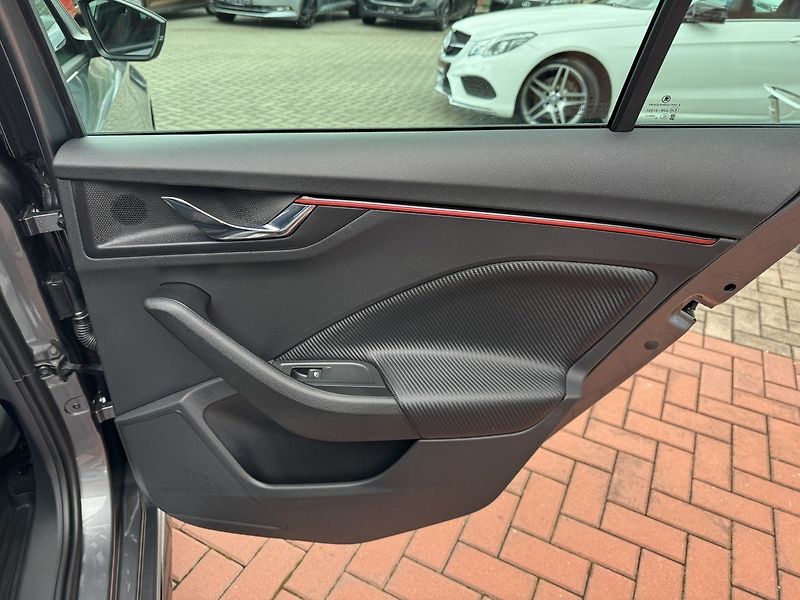 Škoda Scala (2024) 1.5TSi DSG Monte Carlo LED - fotka 24 z 50