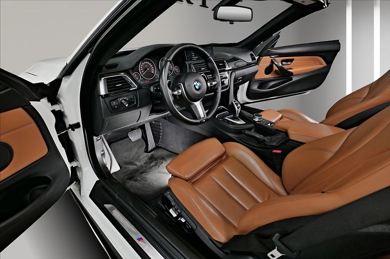 BMW Řada 4 430i M-Sport - fotka 15 z 24