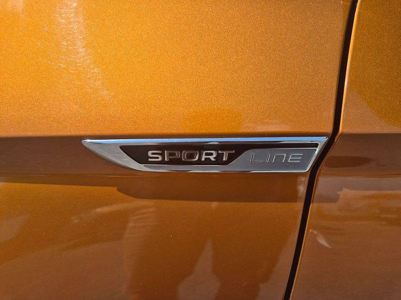 Škoda Karoq 1,5 TSI 110kW SportLine, CZ, 1 - fotka 28 z 28