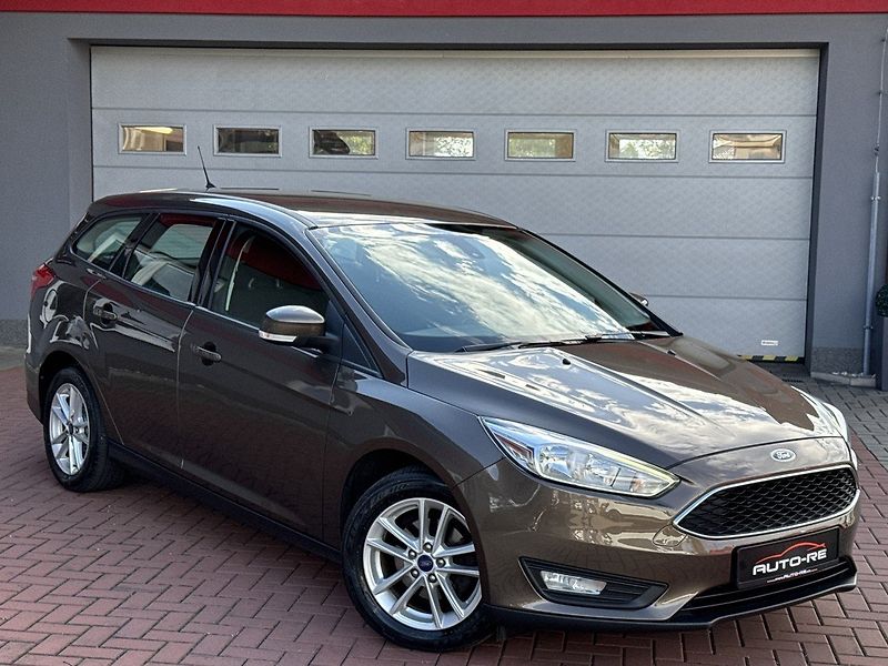Ford Focus (2017) 1.6 Ti-VCT Digi Klima Tempomat - fotka 1 z 45