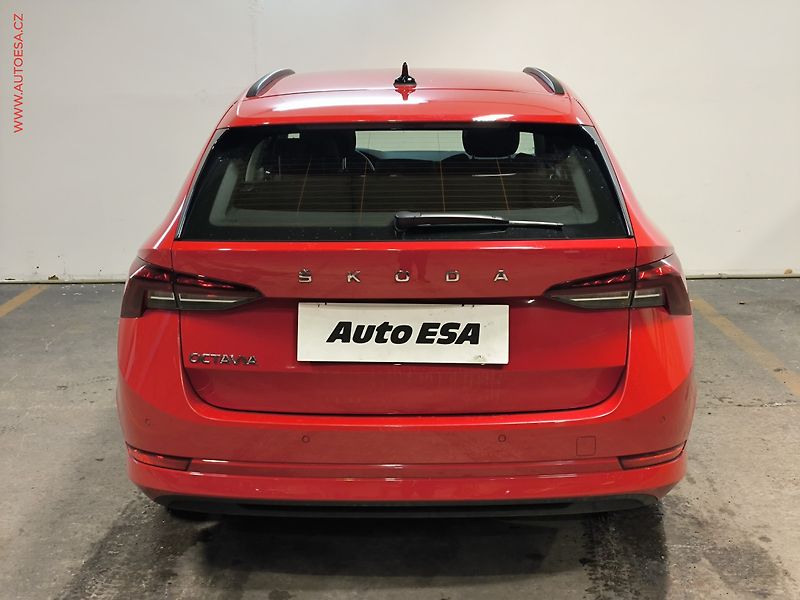 Škoda Octavia (2021) 2.0 TDi, ČR, Ambition, LED - fotka 5 z 17