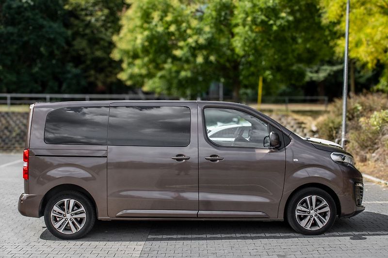 Peugeot Traveller - fotka 4 z 21