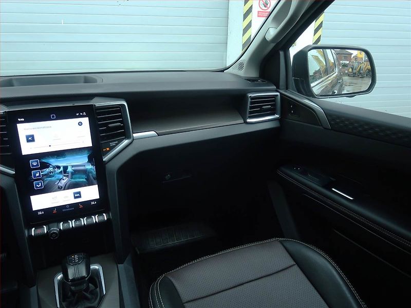 Volkswagen Amarok (2024) V6 3.0 TDI - fotka 8 z 26