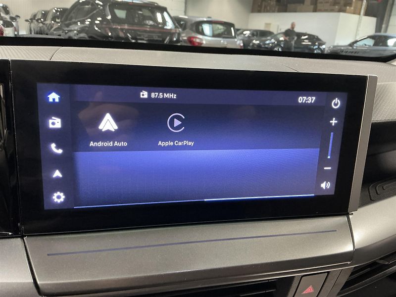 Opel Frontera EL GS Kamera Carplay Asistence - fotka 14 z 17
