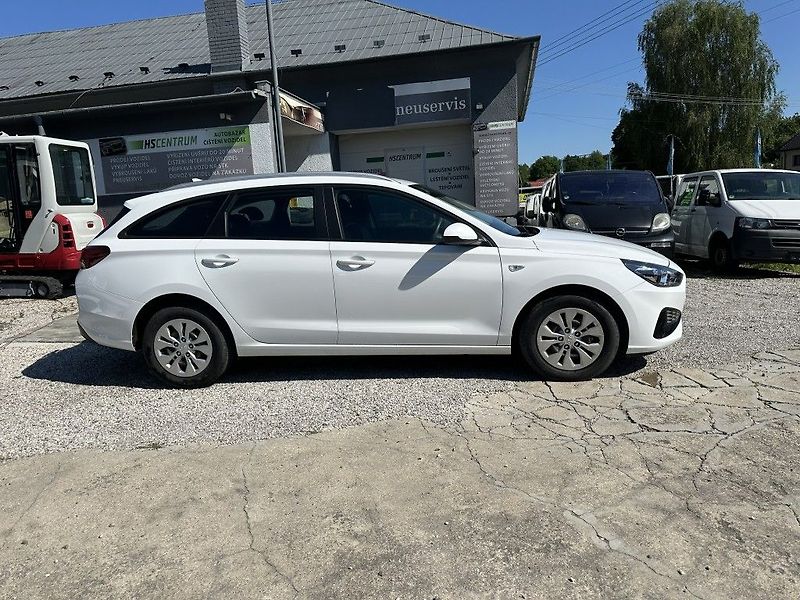 Hyundai i30 1.5 DPI 80kW serviska - fotka 2 z 34