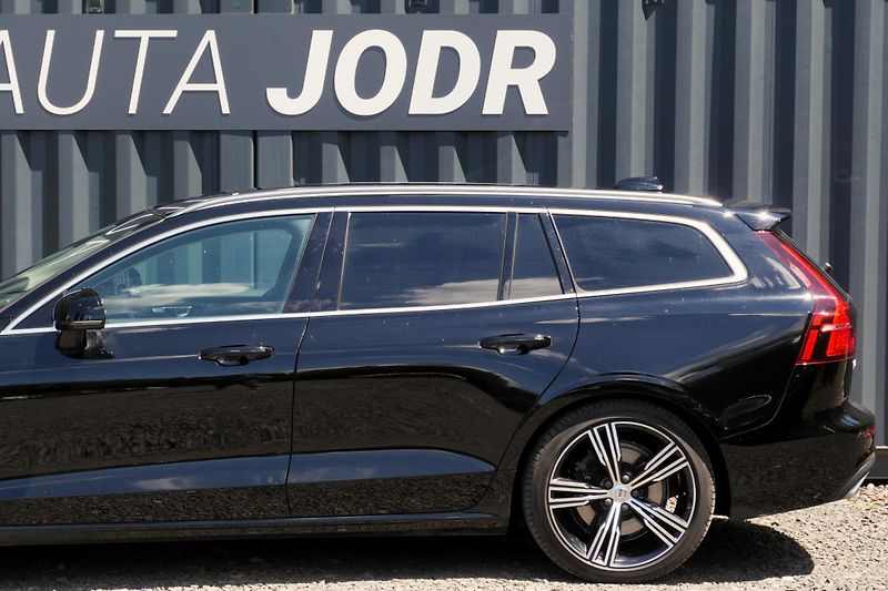 Volvo V60 T6 AWD, Polestar, H/K, Tažné - fotka 3 z 36